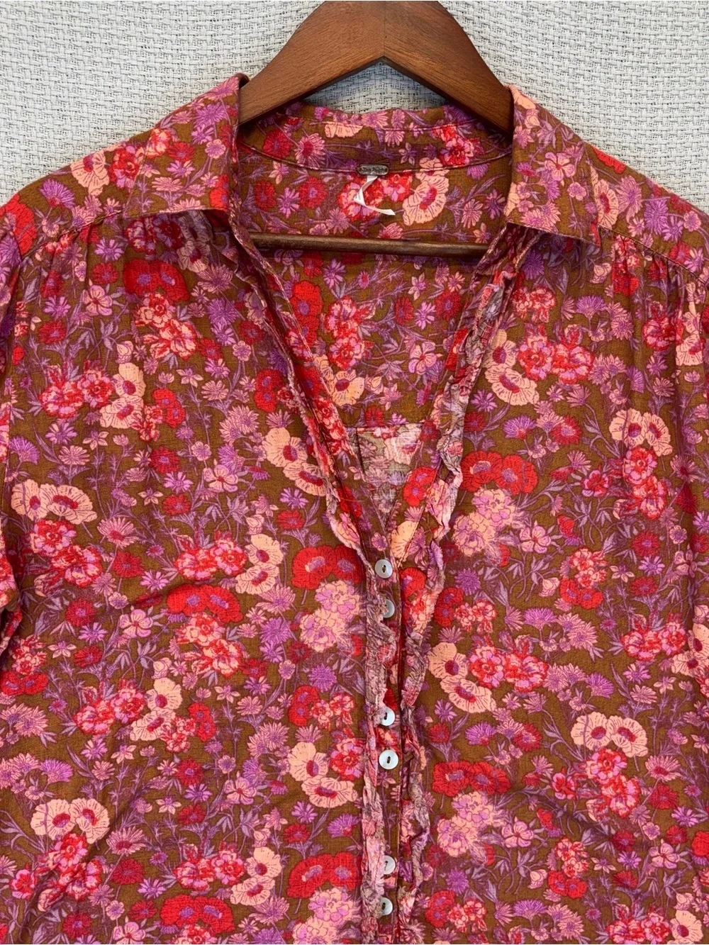 Free People Wild Gardenia Pink Floral Button Up Shirt Med Boho Cotton Ruffles